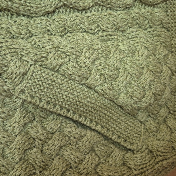Made In Ireland. Blarney Knit Sweater - Picture 6 of 8